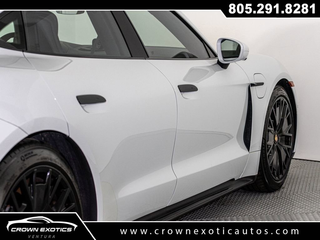 Used 2024 Porsche Taycan GTS image 28