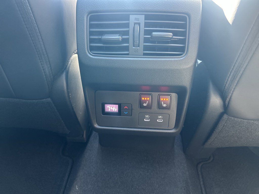 New 2026 Nissan Rogue Platinum image 17