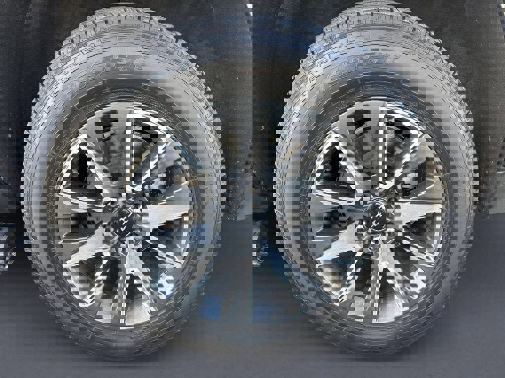 Used 2023 Chevrolet Tahoe Z71 w/ Luxury Package image 9