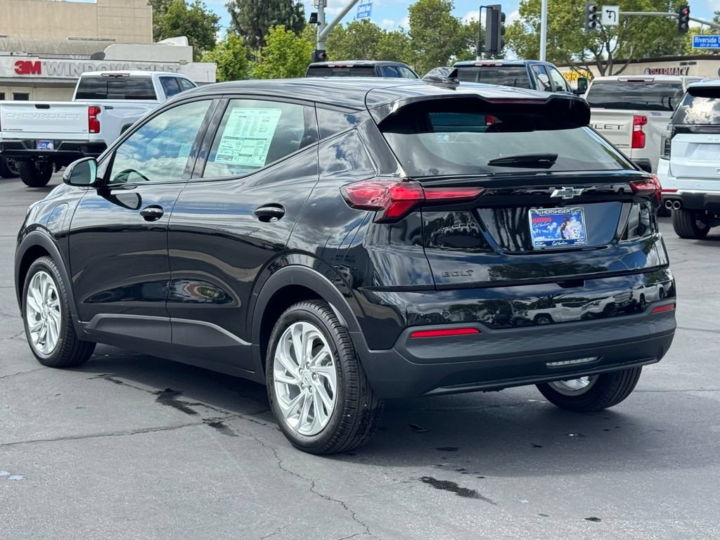 New 2027 Chevrolet Bolt LT FWD image 4
