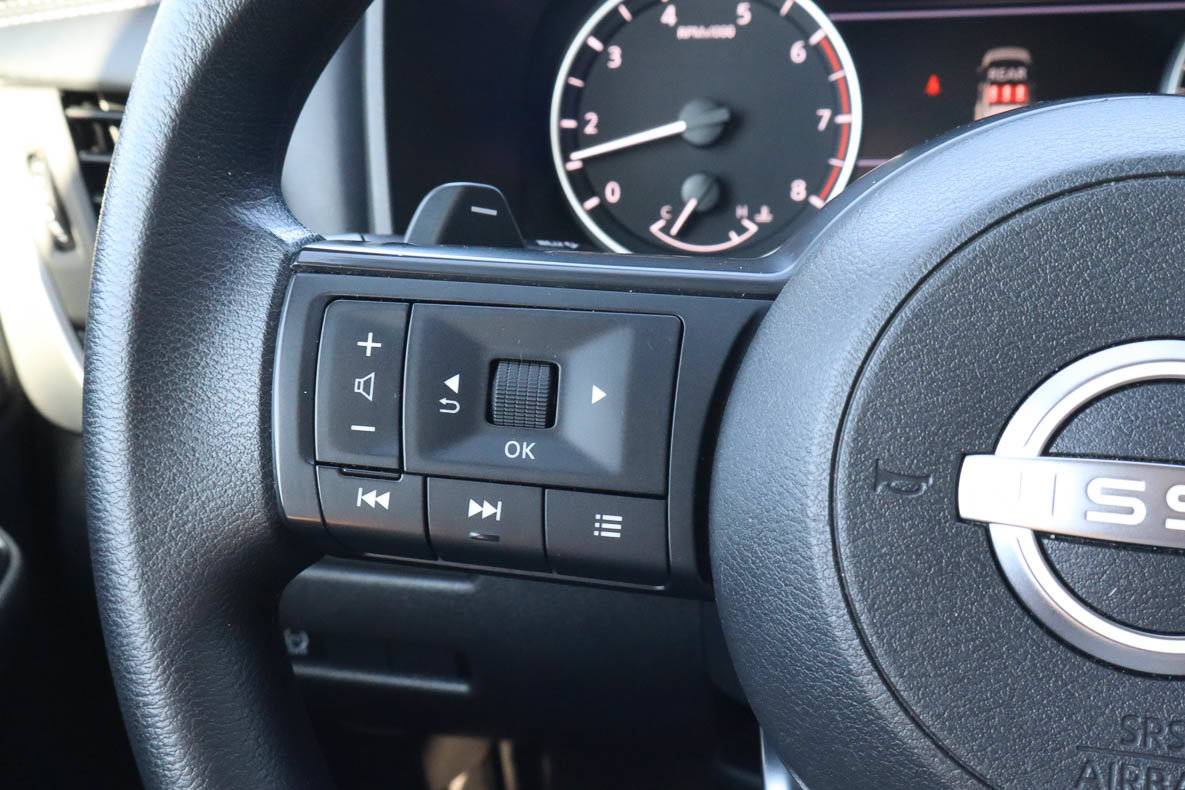 Used 2024 Nissan Rogue S FWD image 24