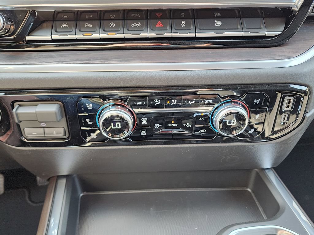 New 2026 GMC Sierra 1500 SLT image 28