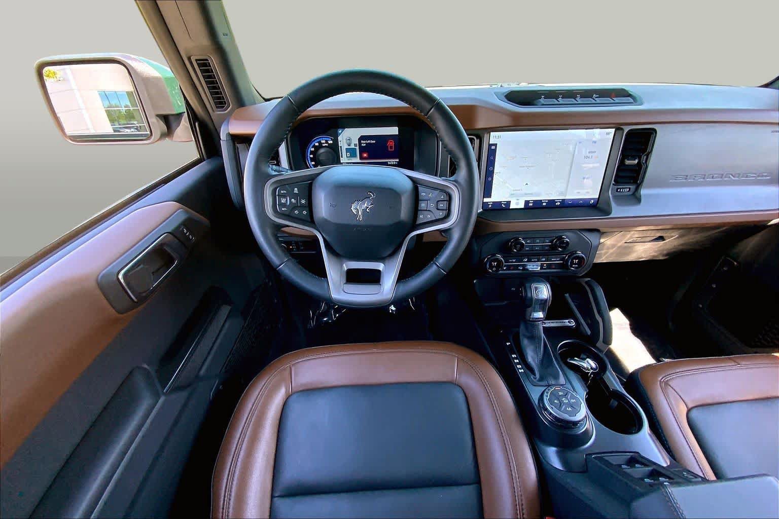Used 2024 Ford Bronco Outer Banks AWD/4WD image 6