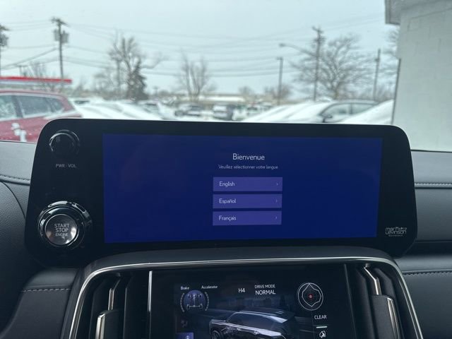 Used 2024 Lexus LX 600 4WD w/ Appearance Package image 15