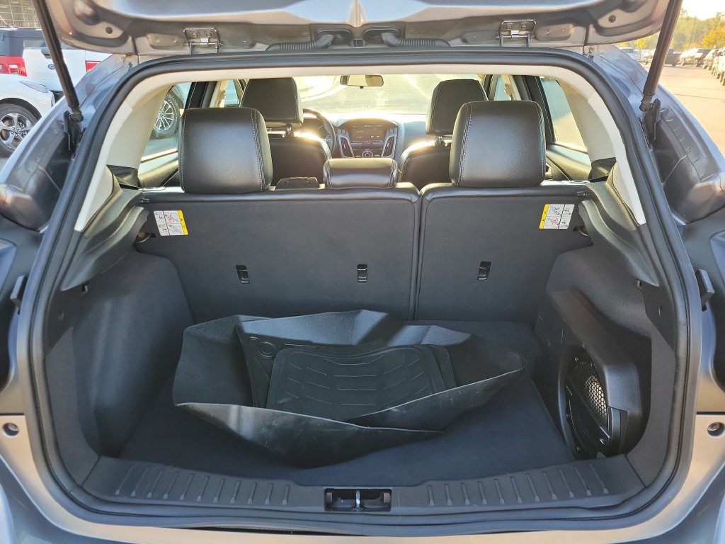 Used 2013 Ford Focus Titanium FWD image 7