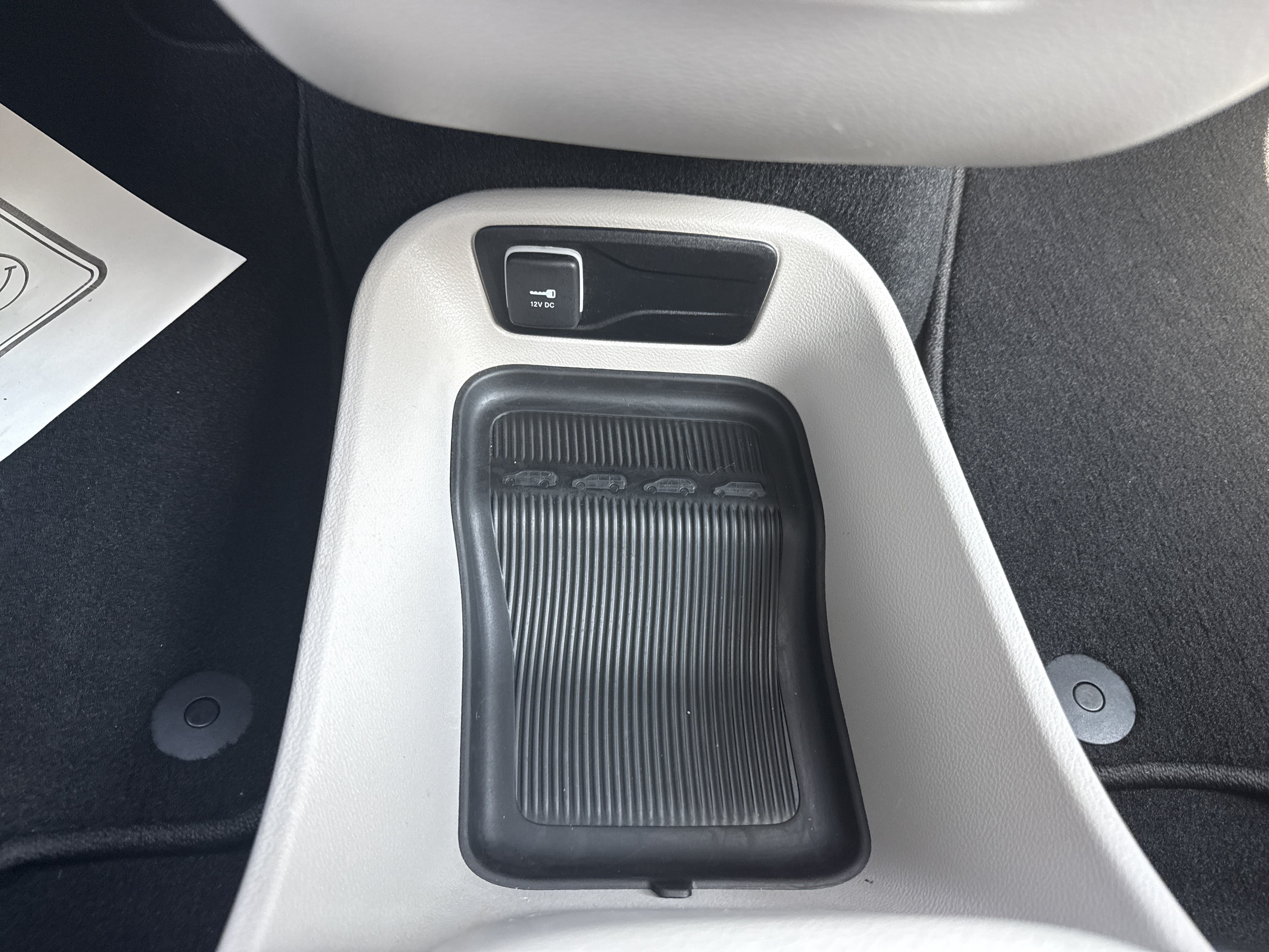 Used 2024 Chrysler Pacifica Touring-L FWD image 31