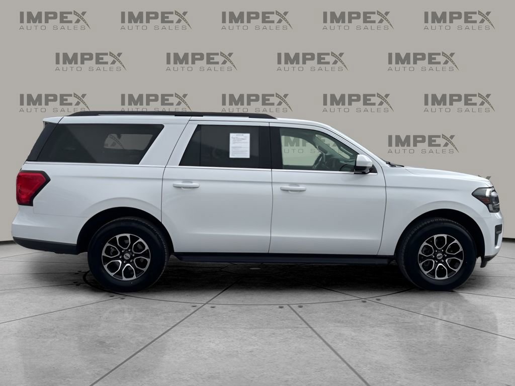 Used 2024 Ford Expedition Max XLT image 6