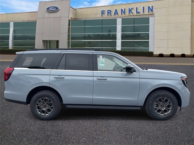 New 2025 Ford Expedition Active image 8