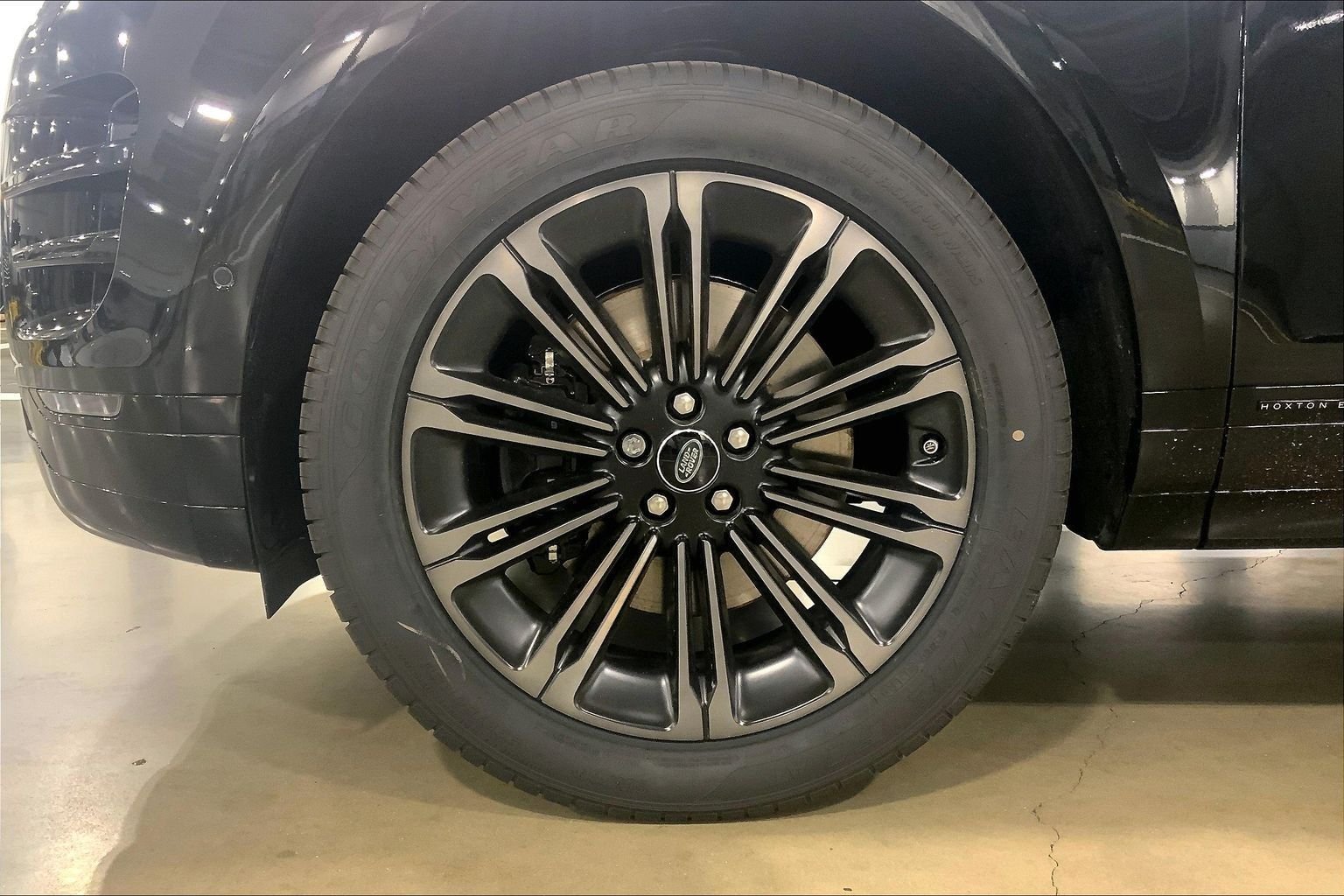 New 2026 Land Rover Range Rover Evoque Hoxton AWD/4WD image 11