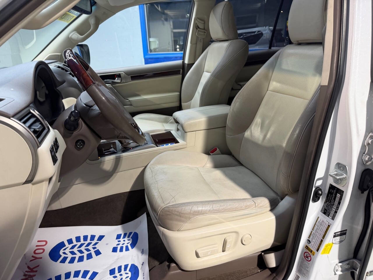 Used 2017 Lexus GX 460 Premium w/ Premium Package image 15