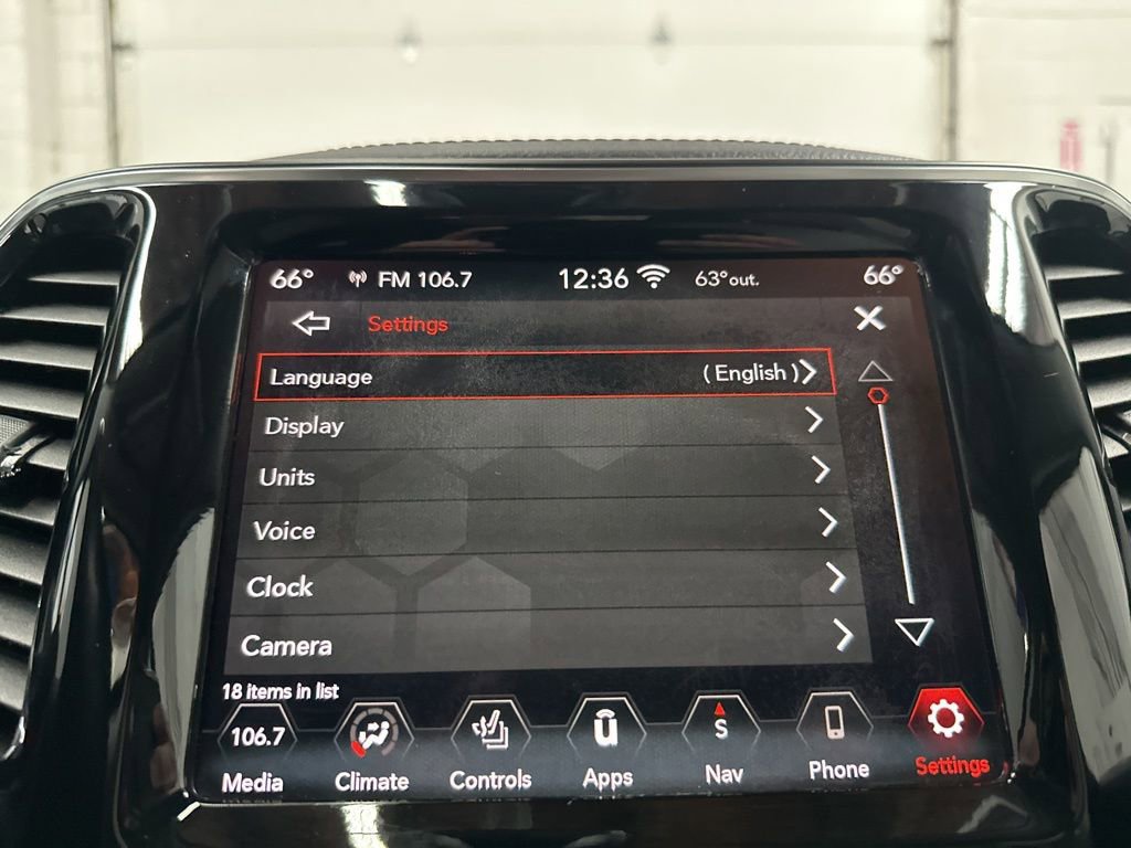 Used 2020 Jeep Cherokee Limited AWD/4WD image 35