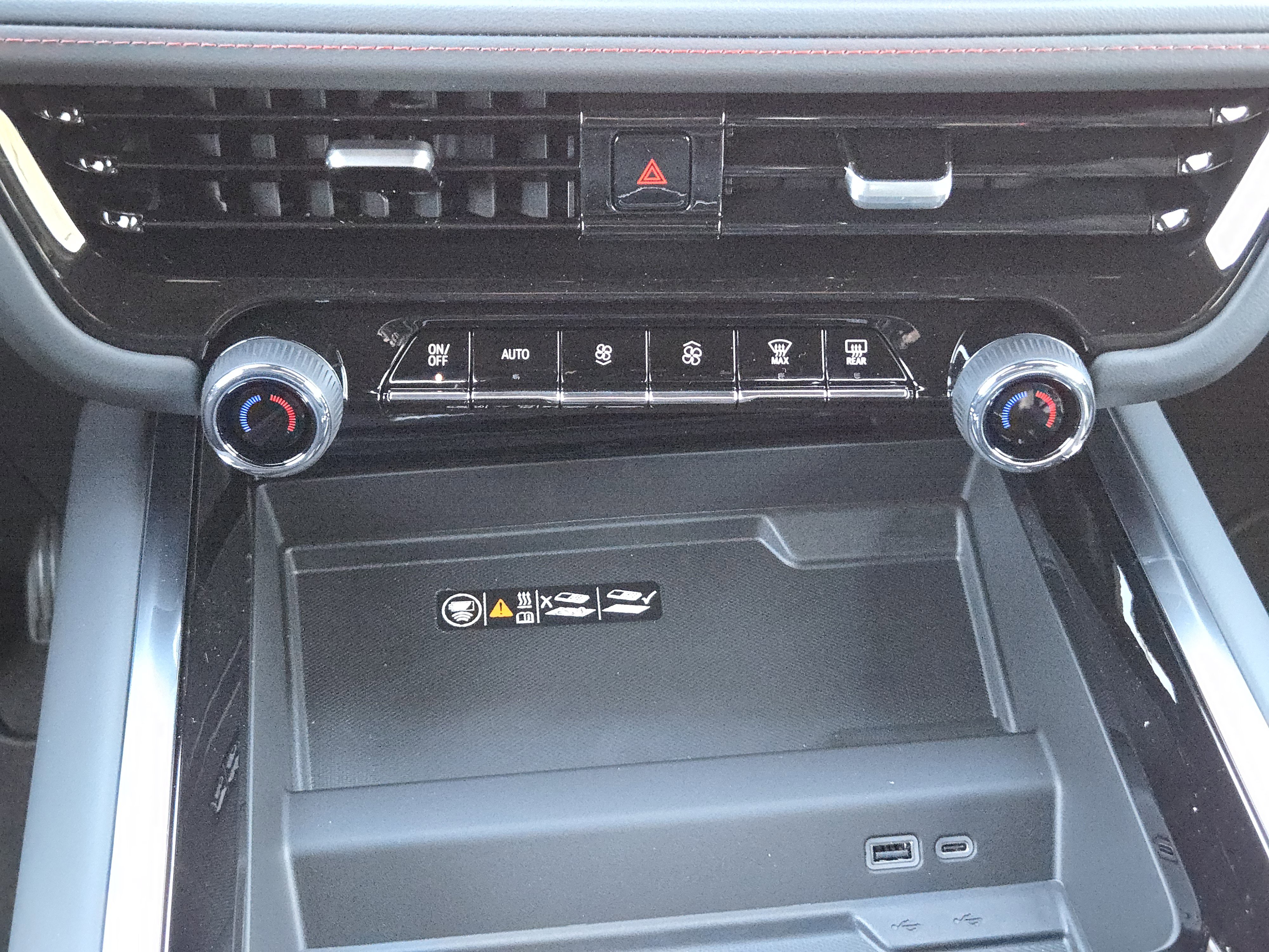 New 2026 Chevrolet Suburban RST w/ Comfort Package image 15