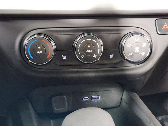 Certified 2024 Chevrolet Trax RS w/ Driver Confidence Package FWD image 20