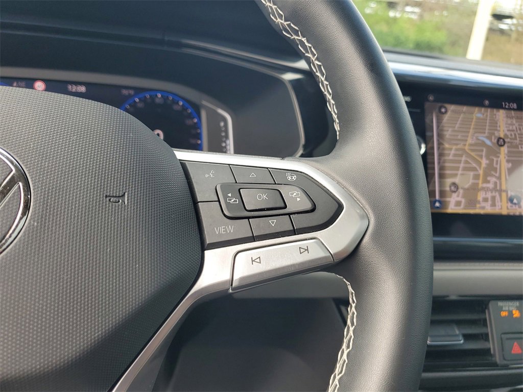 Used 2022 Volkswagen Taos SEL image 30