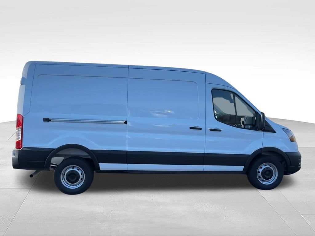New 2026 Ford Transit 250 148 Medium Roof RWD image 9