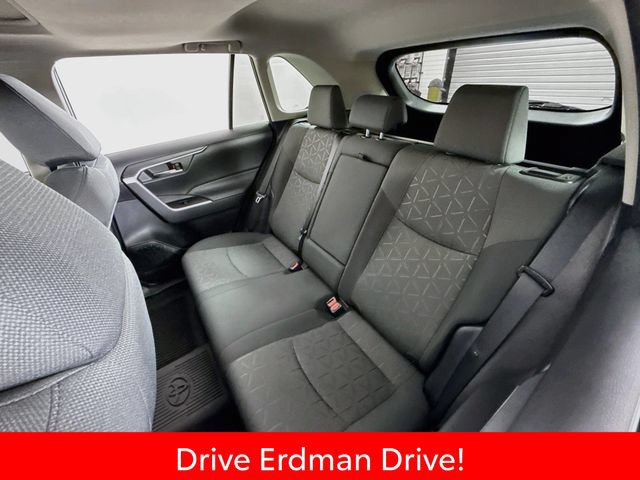 Certified 2021 Toyota RAV4 XLE w/ Convenience Package FWD image 8