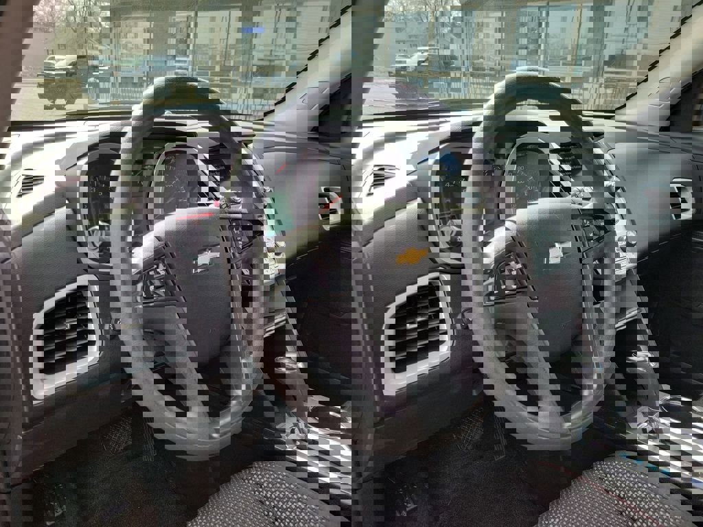 Used 2016 Chevrolet Equinox LS AWD/4WD image 19