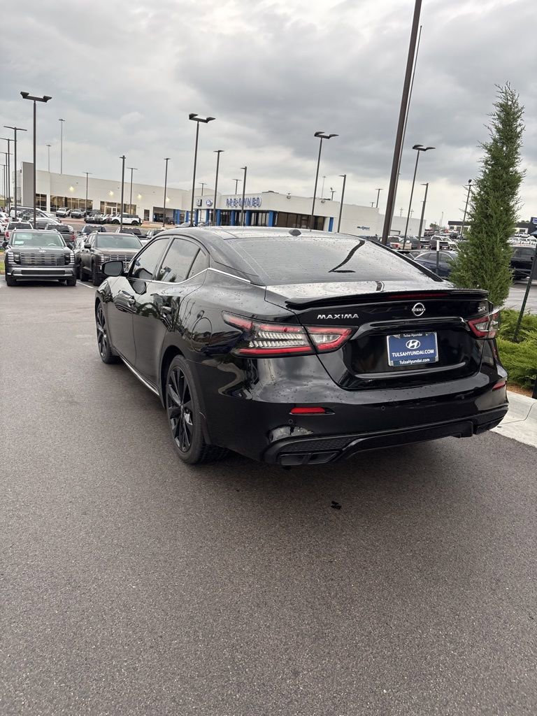 Used 2023 Nissan Maxima SR w/ Sport Mat Group image 6