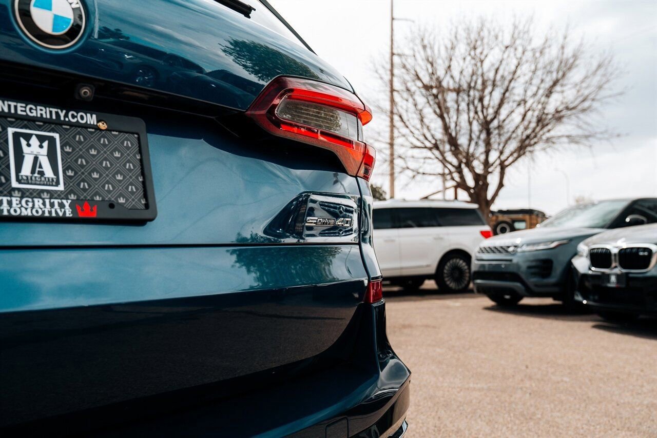 Used 2022 BMW X5 sDrive40i w/ M Sport Package image 15