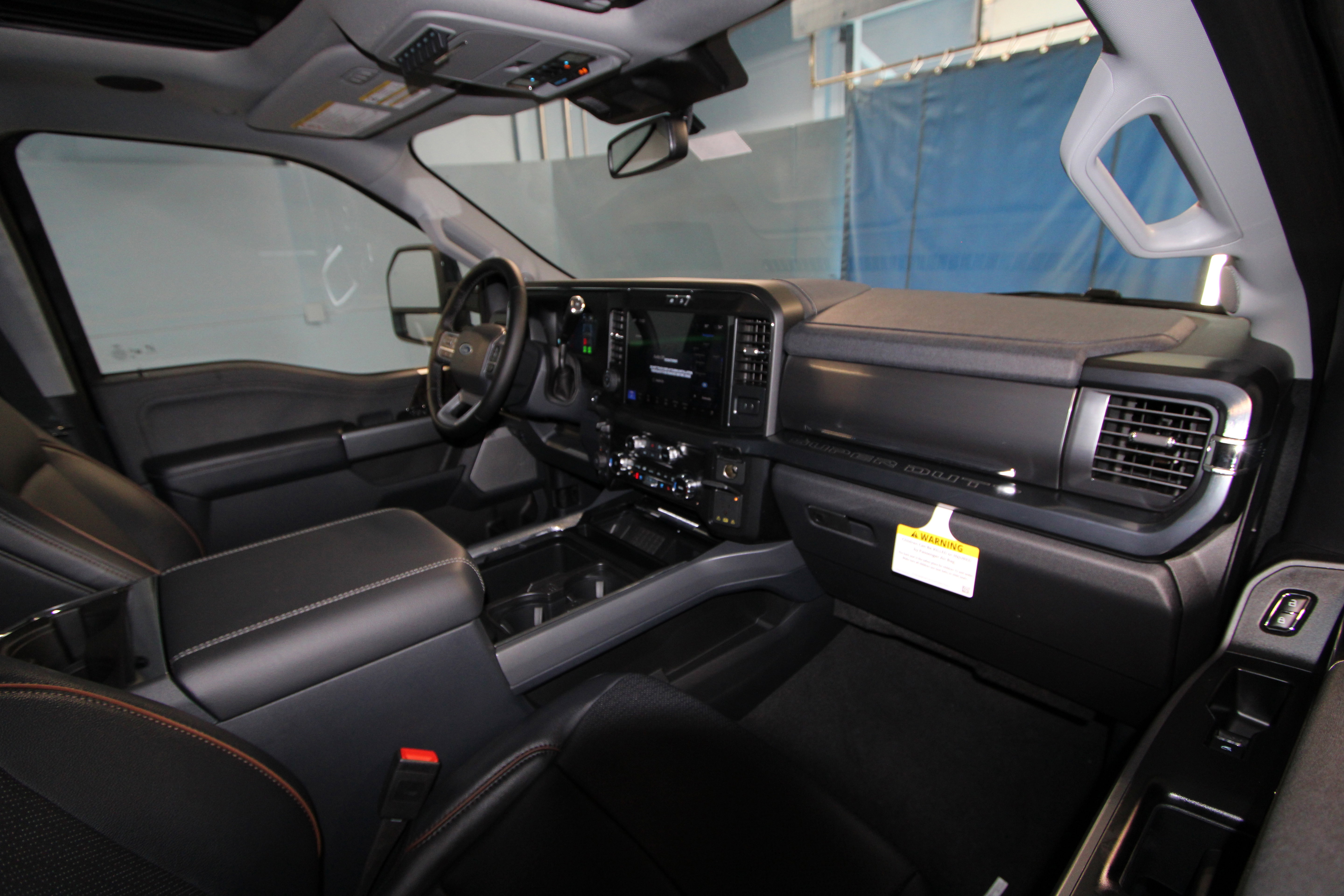 New 2025 Ford F350 Lariat w/ Lariat Ultimate Package image 23