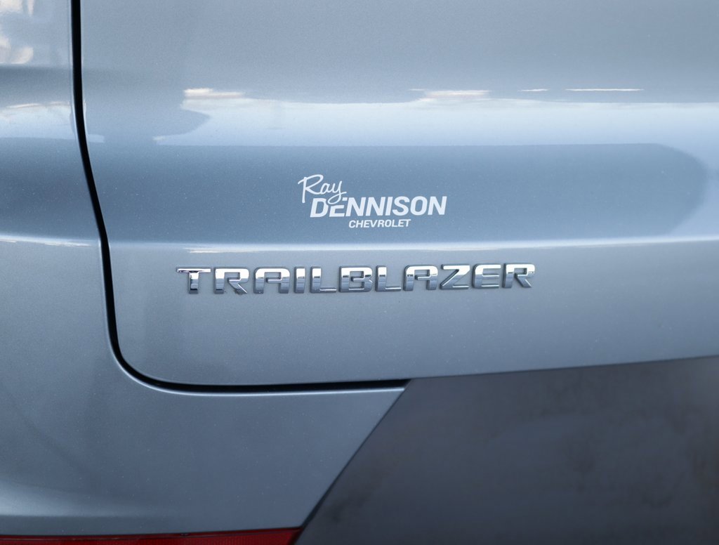 Used 2023 Chevrolet TrailBlazer LT w/ Convenience Package image 31