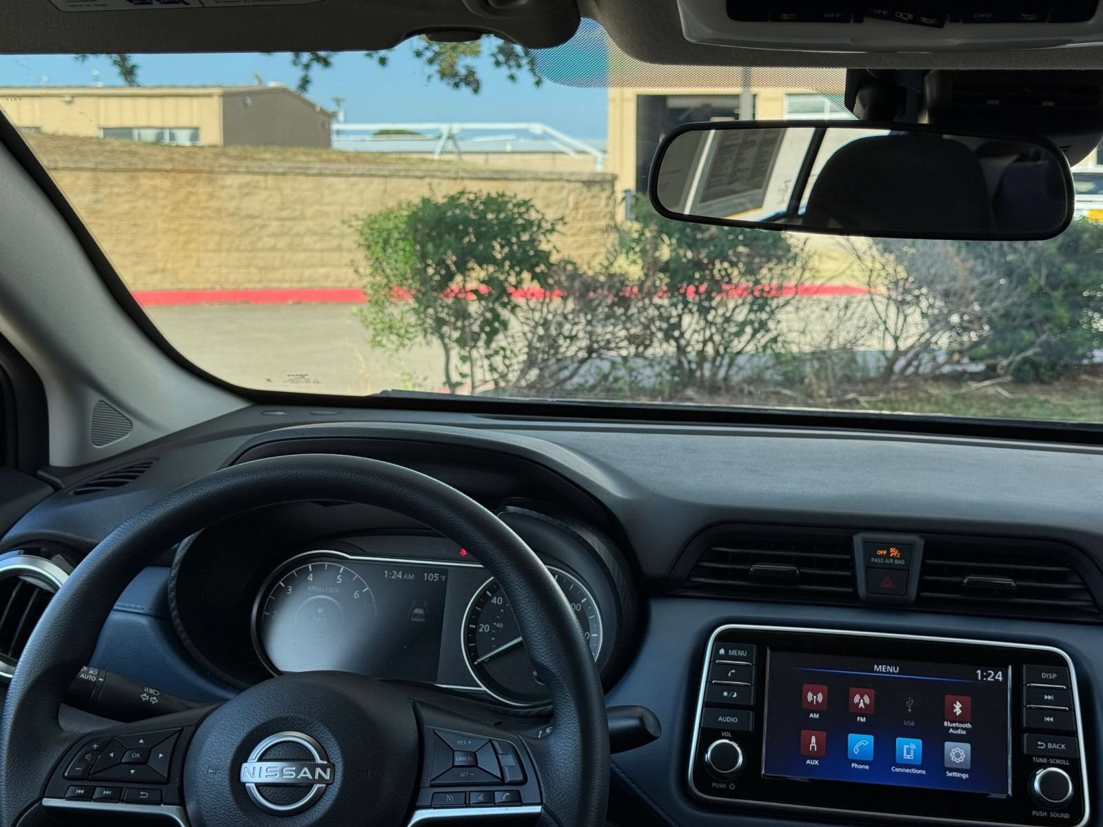 Used 2025 Nissan Versa SV FWD image 29