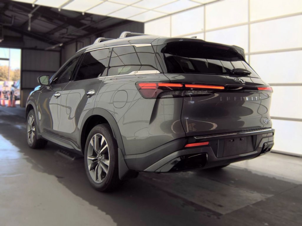 Certified 2023 INFINITI QX60 Luxe w/ Cargo Package FWD image 12