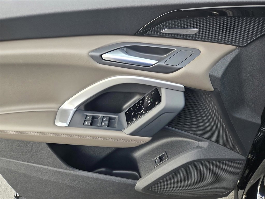 New 2025 Audi Q5 Premium Plus image 17