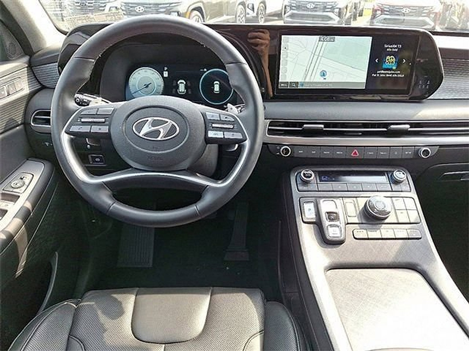 Used 2024 Hyundai Palisade Limited AWD/4WD image 13