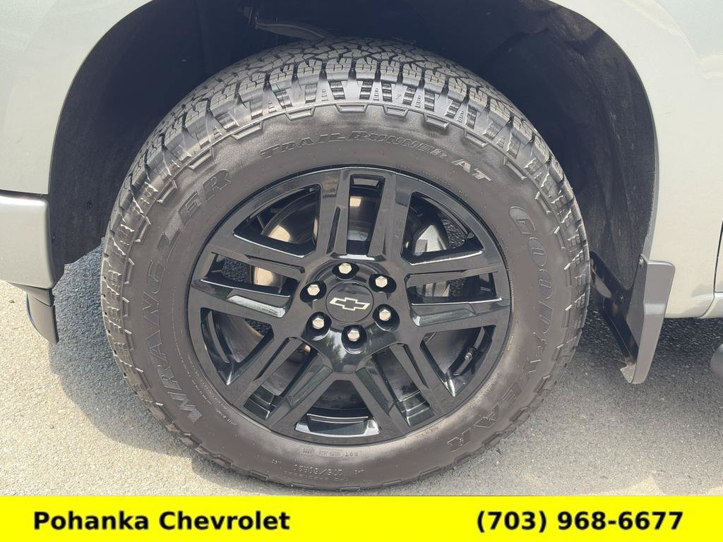Certified 2025 Chevrolet Silverado 1500 Custom w/ Turbomax Blackout Package AWD/4WD image 24