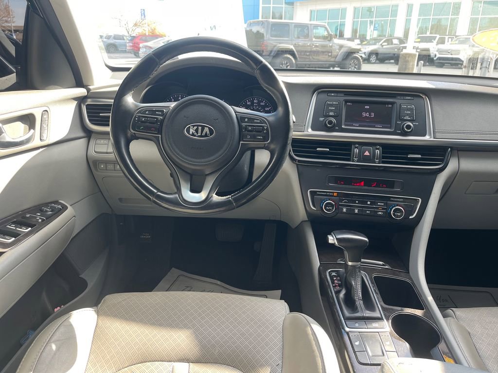Used 2016 Kia Optima EX image 27