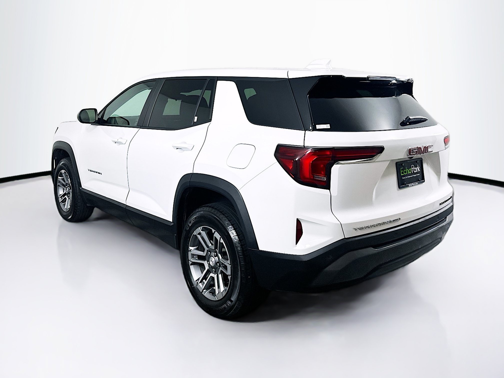 Used 2025 GMC Terrain Elevation AWD/4WD image 5