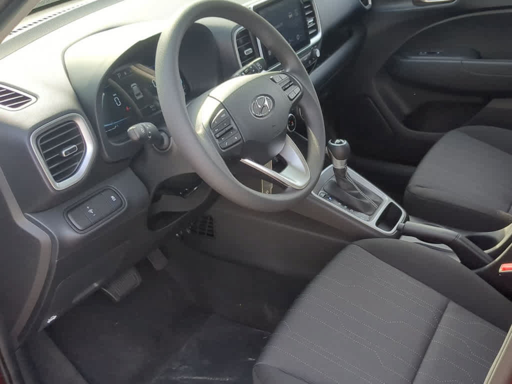 New 2026 Hyundai Venue SE FWD image 17
