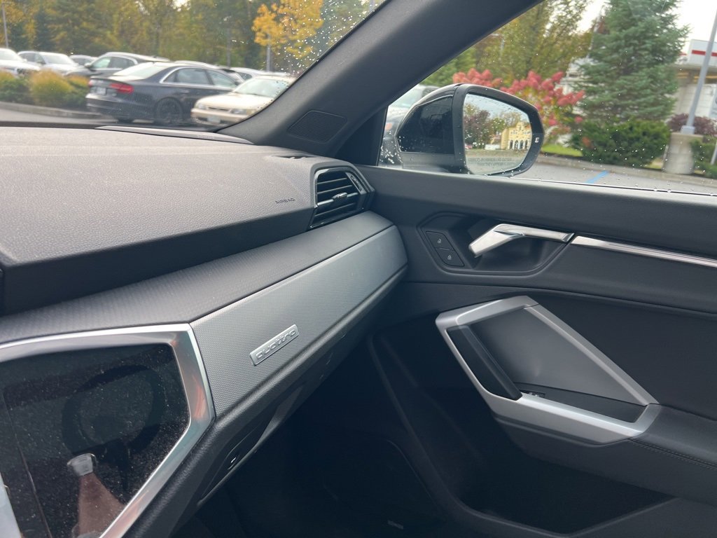 Used 2022 Audi Q3 2.0T Premium Plus w/ Premium Plus Package image 54