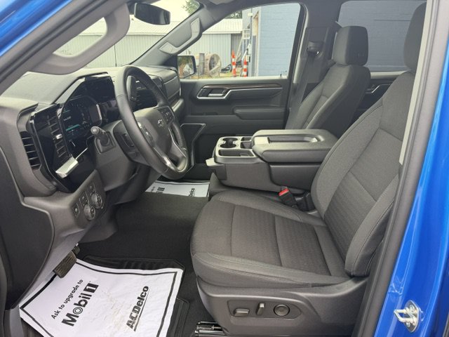 Used 2026 Chevrolet Silverado 1500 RST AWD/4WD image 12