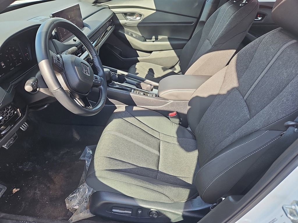 Certified 2025 Honda Accord Sport image 29