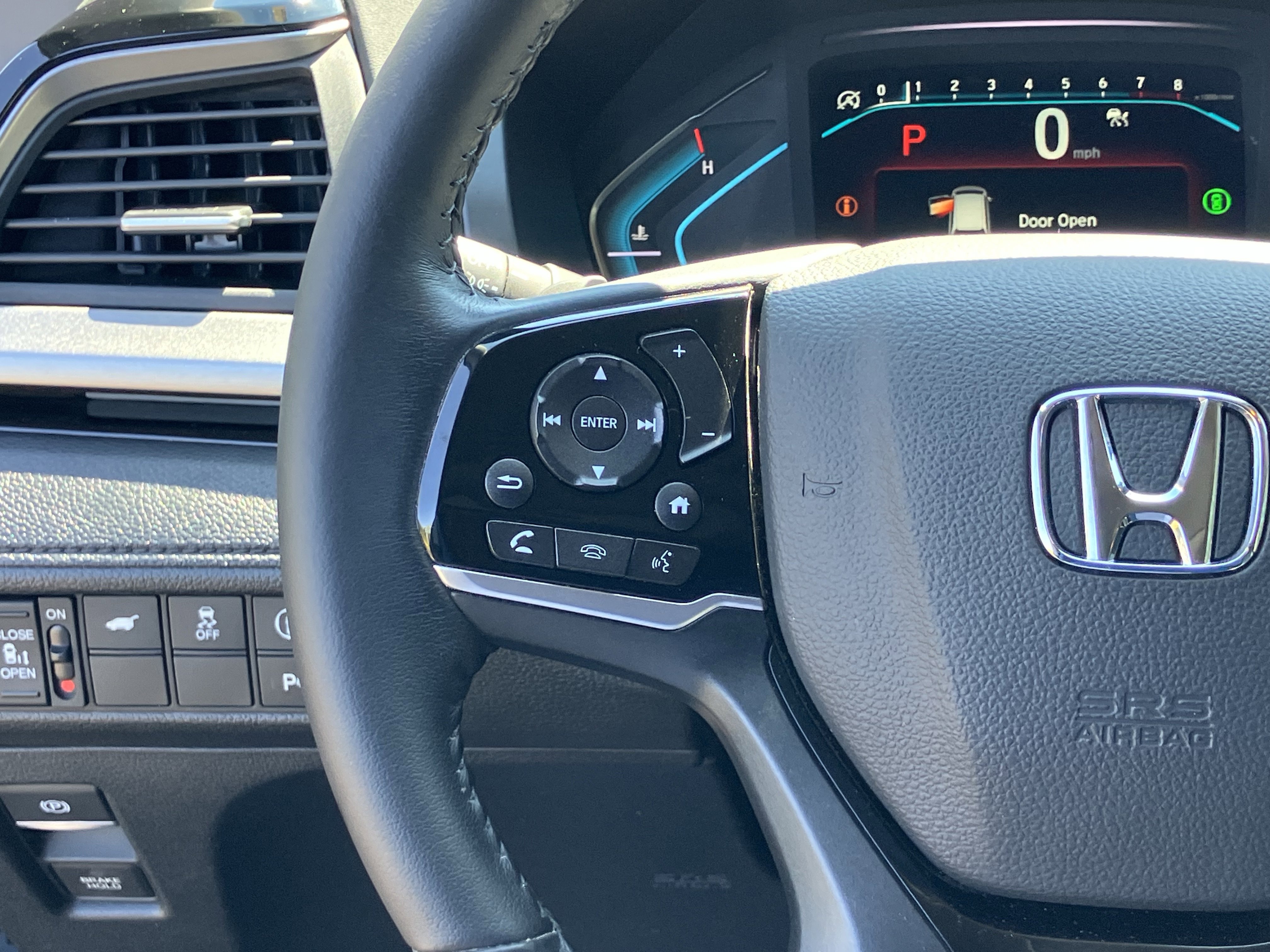 Used 2024 Honda Odyssey Touring image 21