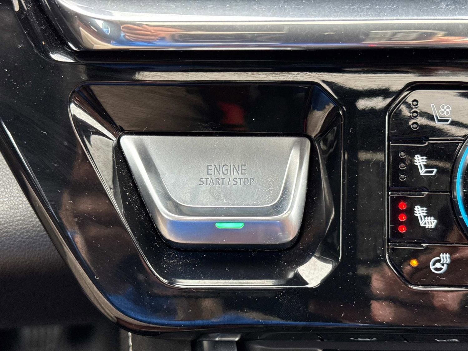 Used 2024 GMC Sierra 1500 Denali Ultimate image 38