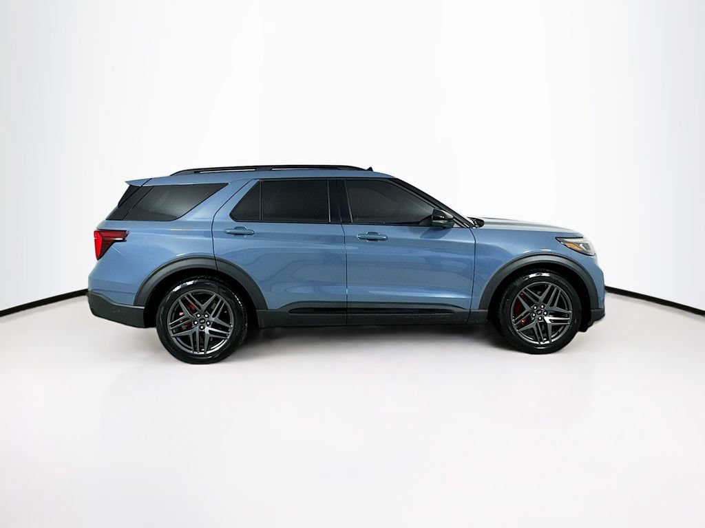 Used 2025 Ford Explorer ST AWD/4WD image 8