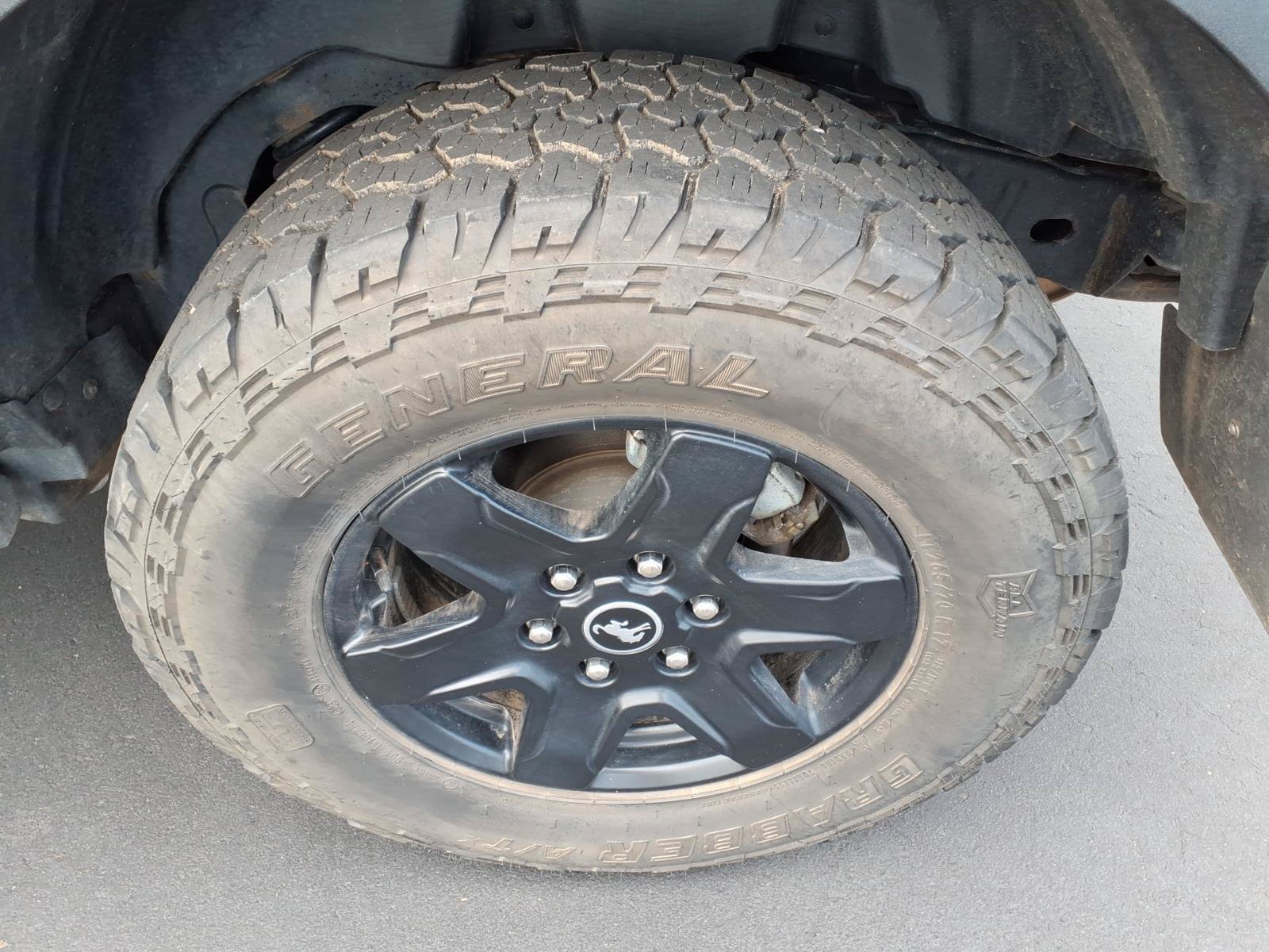 Certified 2023 Ford Bronco Black Diamond AWD/4WD image 21