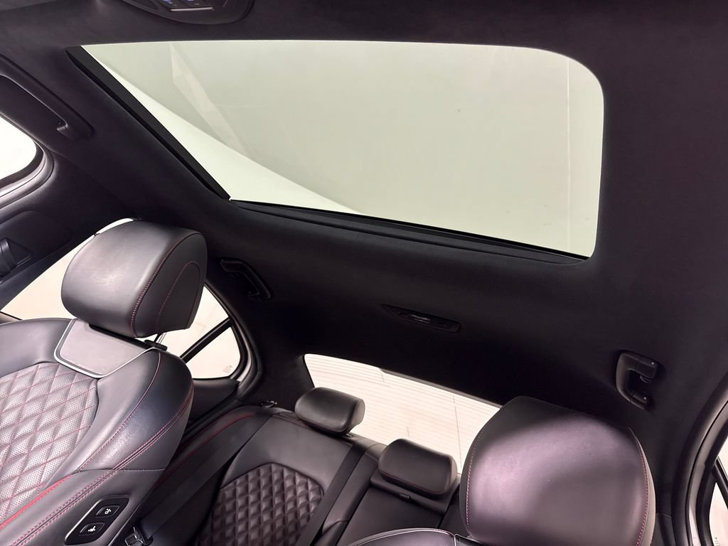 Used 2021 Genesis G70 3.3T w/ Sport Package RWD image 21