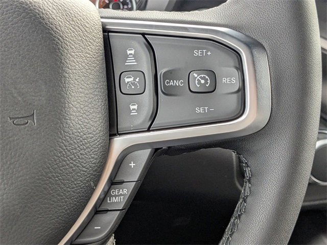 New 2026 RAM 1500 4x4 Crew Cab image 25