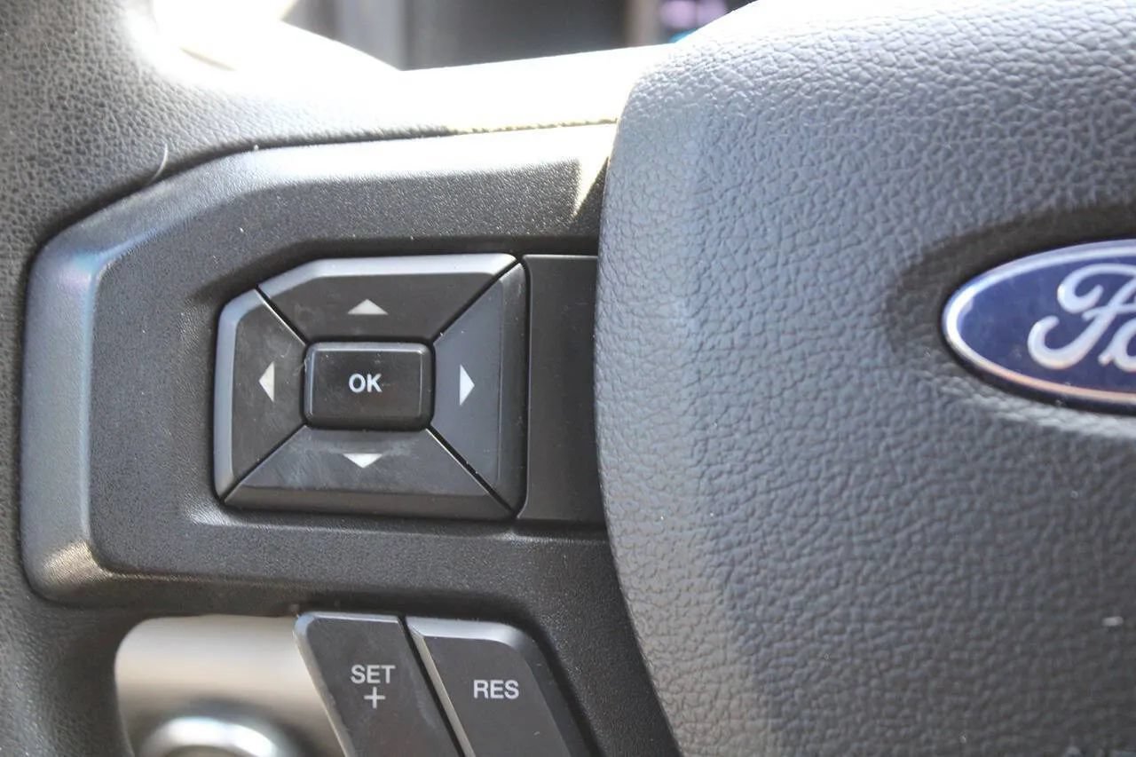 Used 2018 Ford F250 XLT w/ XLT Premium Package AWD/4WD image 15