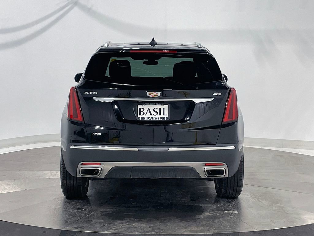 Used 2025 Cadillac XT5 Premium Luxury image 12