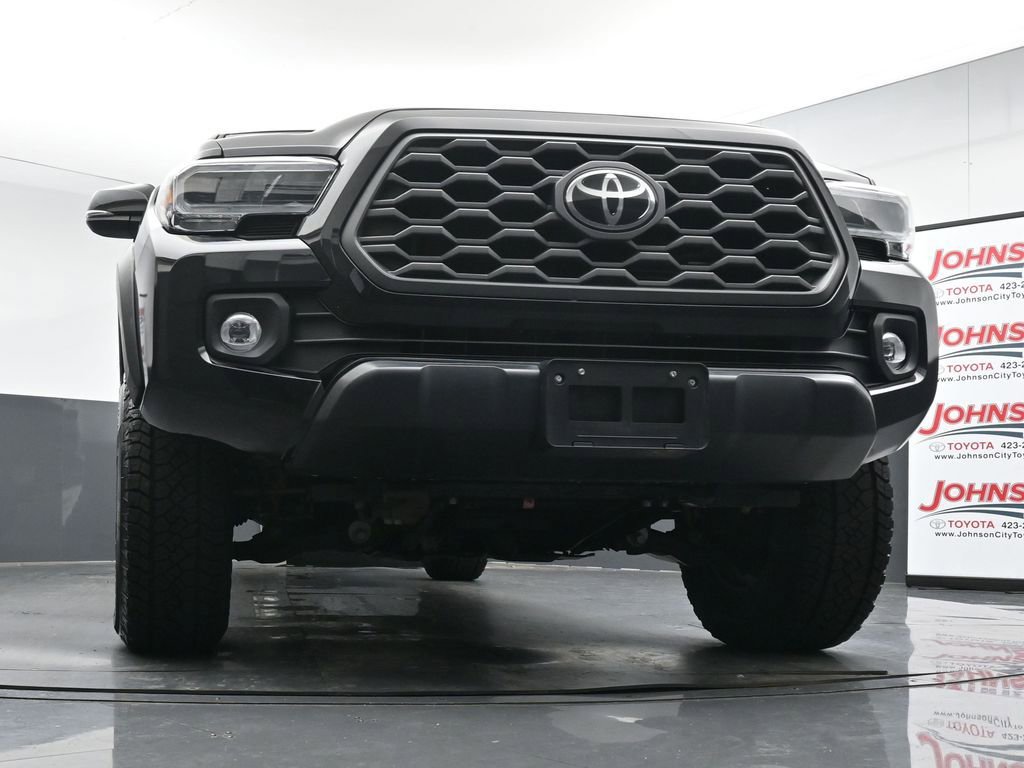 Used 2020 Toyota Tacoma TRD Off-Road AWD/4WD image 33