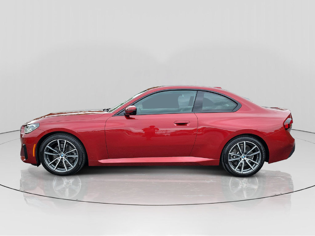 Used 2025 BMW 230i Coupe w/ Premium Package RWD image 4