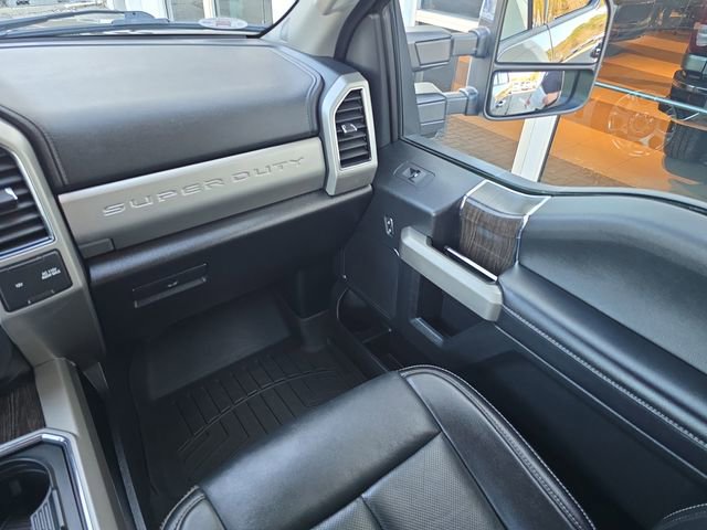 Used 2021 Ford F250 Lariat w/ Chrome Package image 14