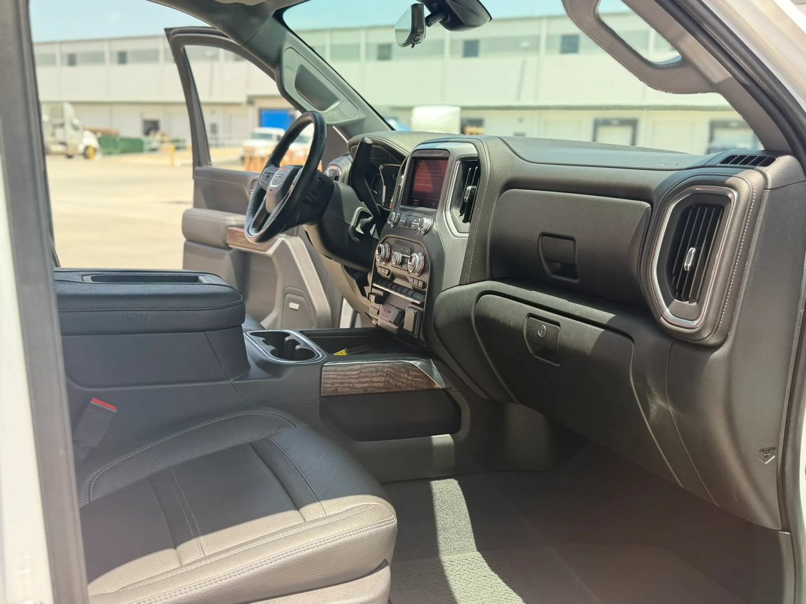 Used 2020 GMC Sierra 2500 Denali w/ Denali Ultimate Package AWD/4WD image 30