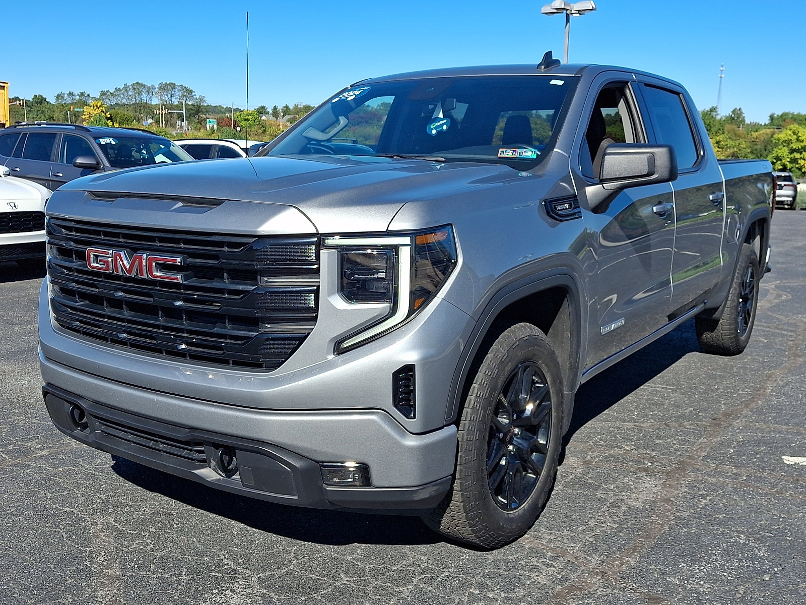Certified 2024 GMC Sierra 1500 Elevation AWD/4WD image 3