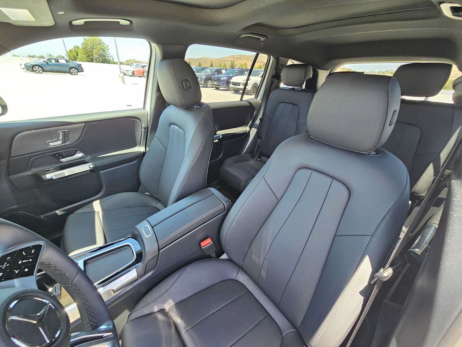 New 2026 Mercedes-Benz GLB 250 image 21